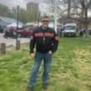 Meet your Posher, Sal